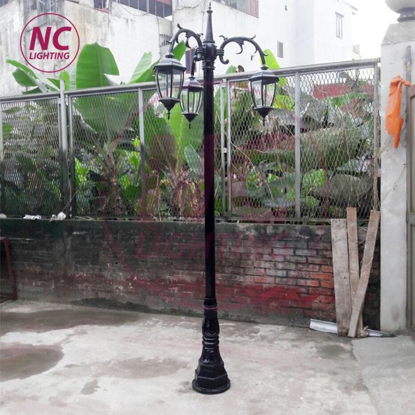 cột đèn 1, Cột đèn sân vườn 3 bóng