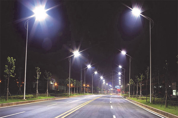 Cột Đèn Cao Áp 7m 4 Cột Đèn Cao Áp 7m Cột đèn sân vườn 365