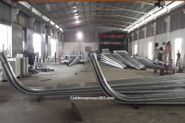 Cột Đèn Cao Áp 9m 6 Cot den cao ap 9m lien can va roi can