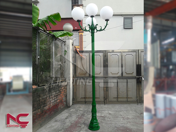 Cột đèn sân vườn DC11